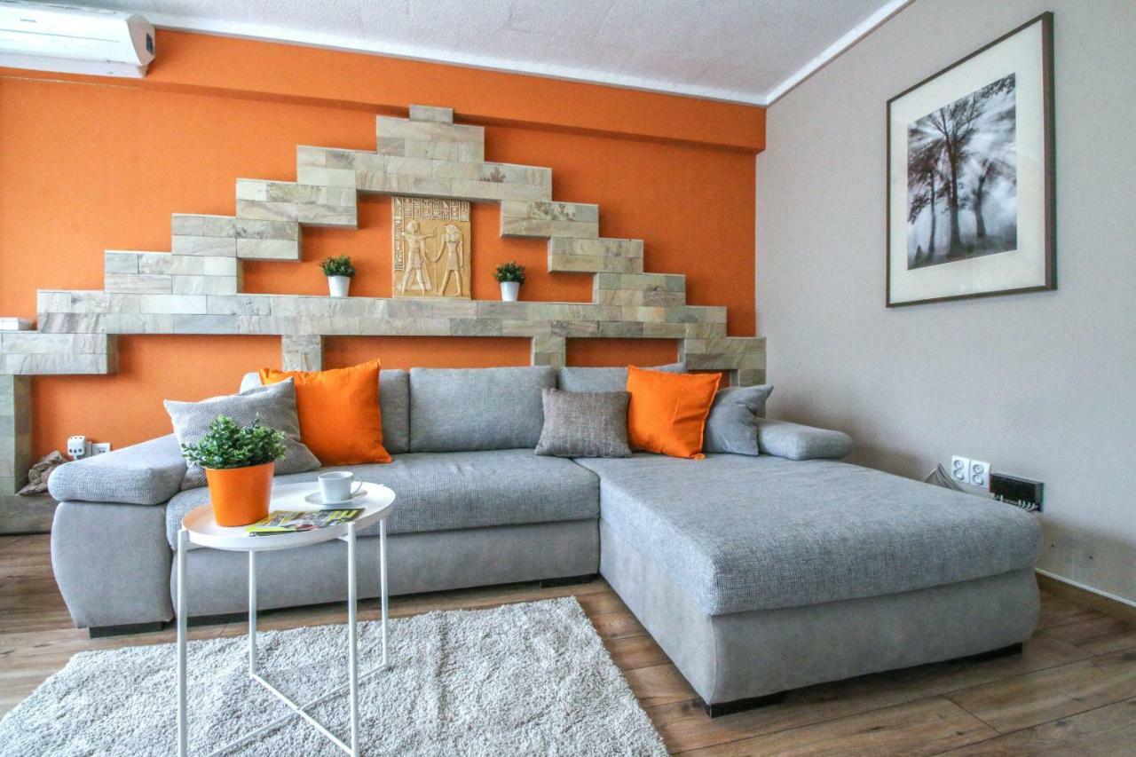Narancsvirag Apartman Apartament *