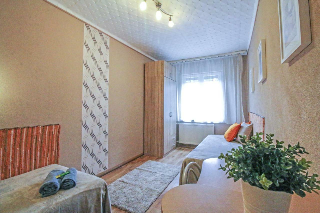 Apartament Narancsvirag Apartman *